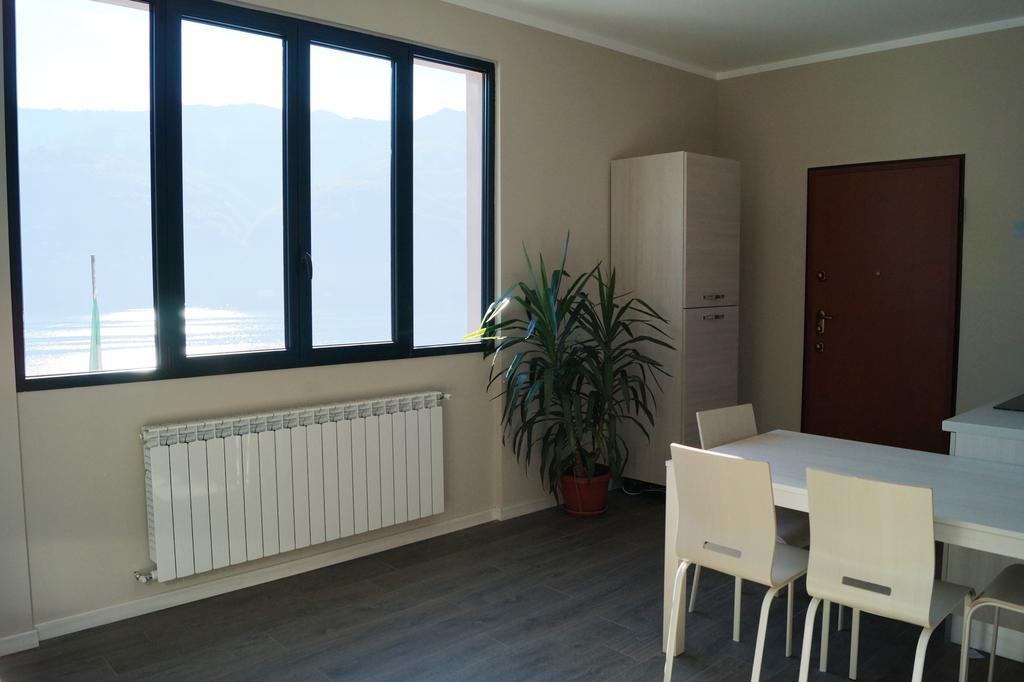 Apartament Residenza Andrea Olga Laglio Pokój zdjęcie